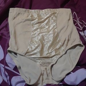 Spanx/Shapewear underwear